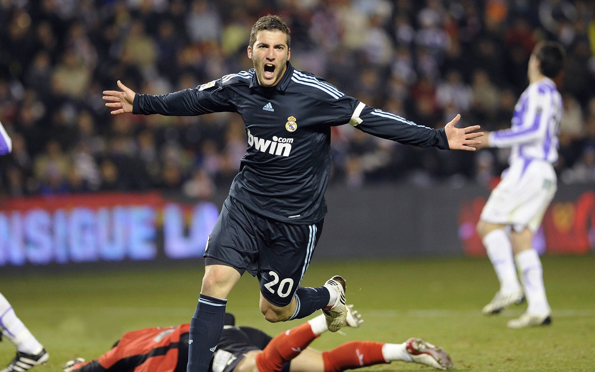 阿德里尔森从里昂回归博塔弗戈,助力球队夺冠,阿德里安cba